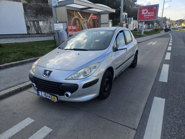 Peugeot 307 1.4 Sphere �j forgalombahelyez�ssel...
