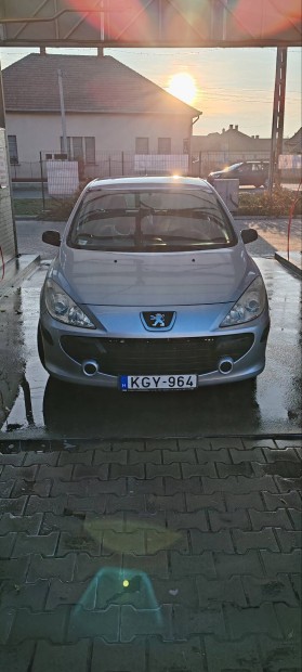 Peugeot 307 1.4 symbole 