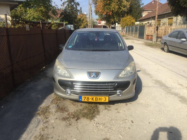 Peugeot 307 1.6 benzin 2006 vjrat automata vlt hibval elad