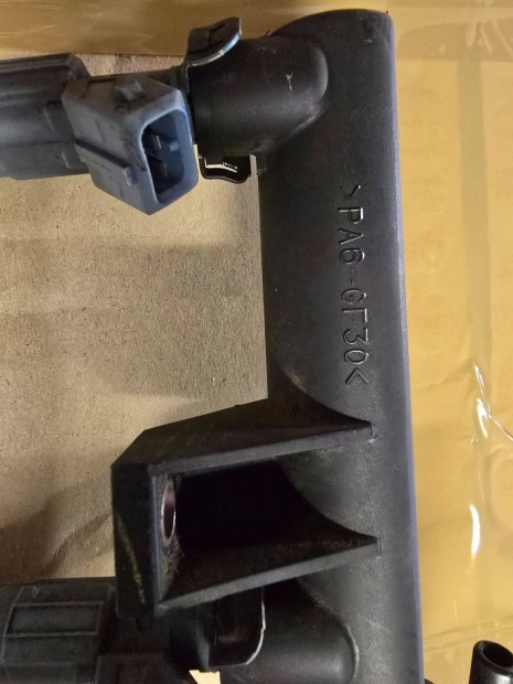 Peugeot 307 CC befecskendez injektorsor 2.0 l, 177 Le RFK motorkdhoz