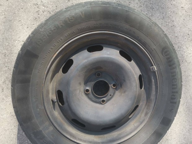 Peugeot 307 Nyrigumi lemez felnvel 195/65 R15