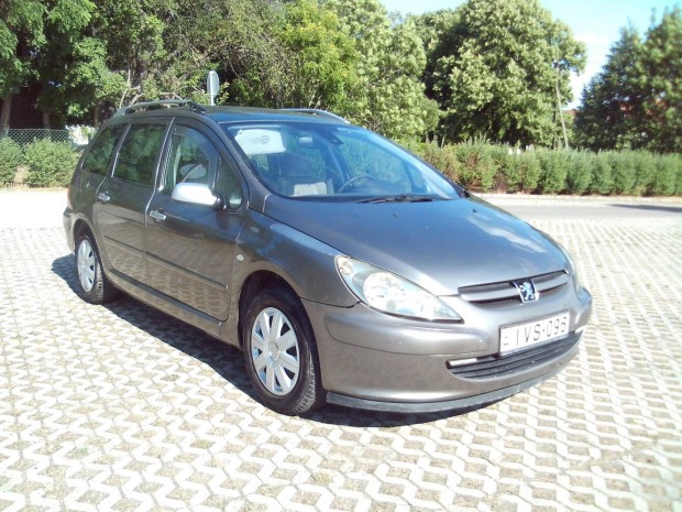 Peugeot 307 SW 1.6 Premium 7személyes
