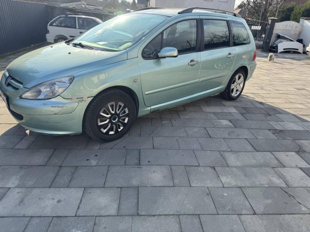 Peugeot 307 SW 1.6 Presence 7.fő