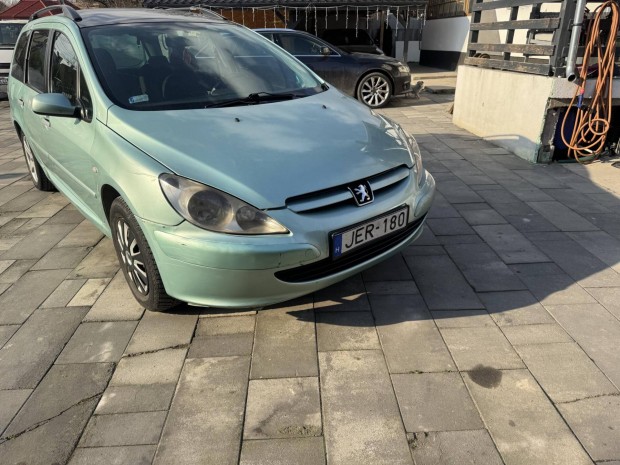 Peugeot 307 SW 1.6 Presence 7.fő