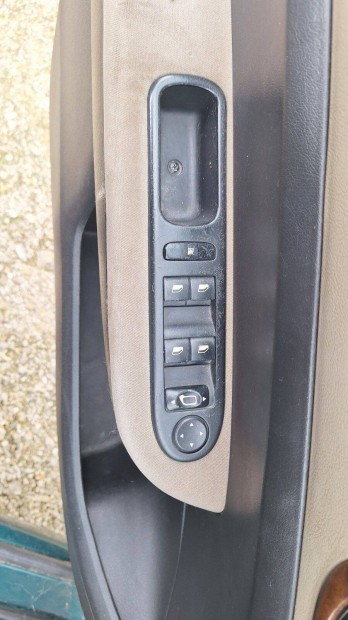 Peugeot 307 ablakemelő kapcsoló
