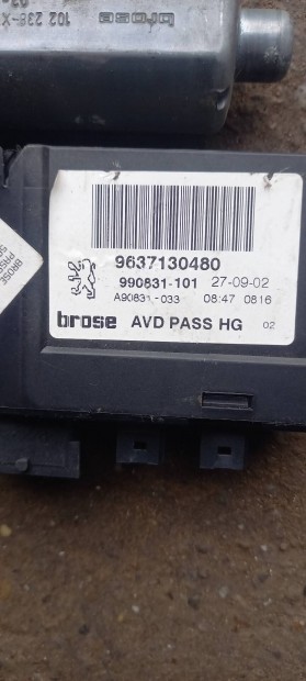 Peugeot 307 ablakemelő motor 