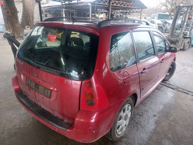 Peugeot 307 karosszéria elemei Breek