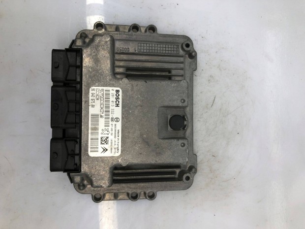 Peugeot 308 1.6 HDI motorvezrl 0281013332 9664257580