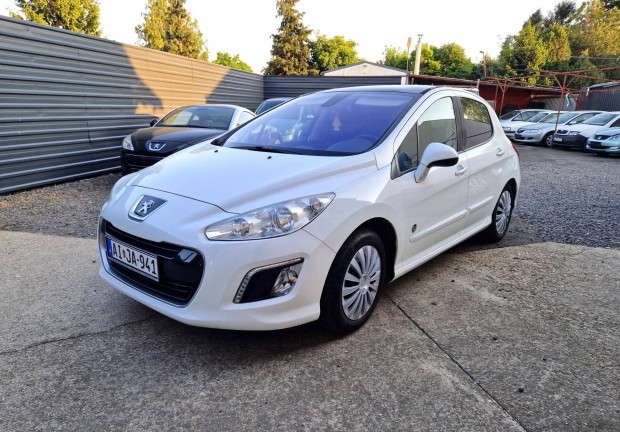 Peugeot 308 1.6 VTi Active Panorámatető - km ga...