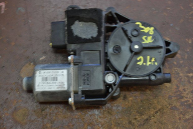 Peugeot 308 Citroen jobb hátsó ablakemelő motor 9680617480, 0130822448