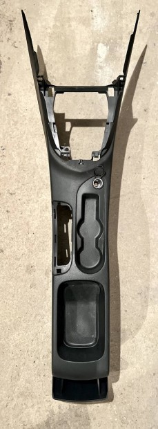 Peugeot 308 K�z�pkonzol elad�