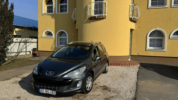 Peugeot 308 SW 1.6 HDi Premium 1.Tulaj.-Panorm...