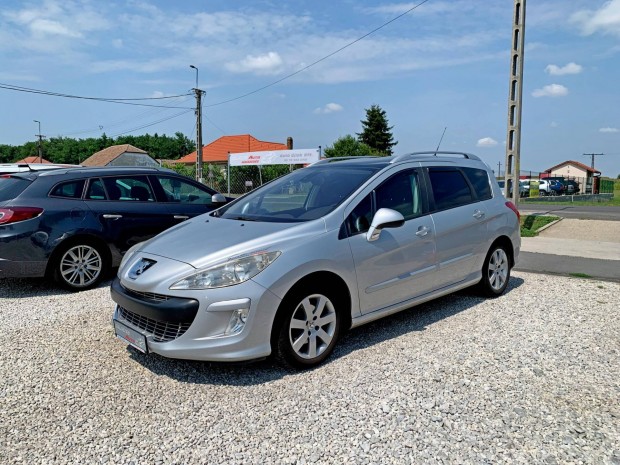 Peugeot 308 SW 1.6 HDi Premium 7 Szemlyes.Pano...