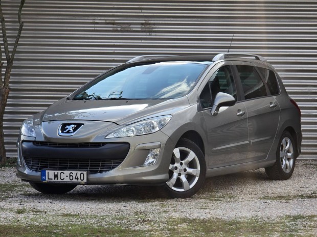 Peugeot 308 SW 1.6 HDi Premium Magyar! Szervizk...