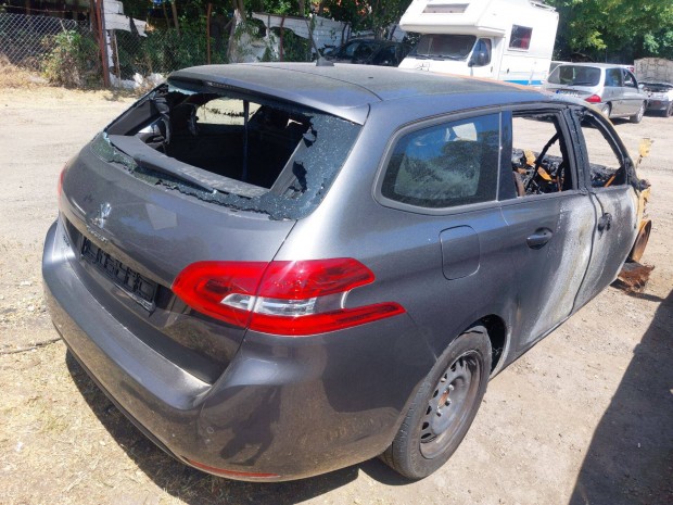Peugeot 308 SW II hátsó lökháritó