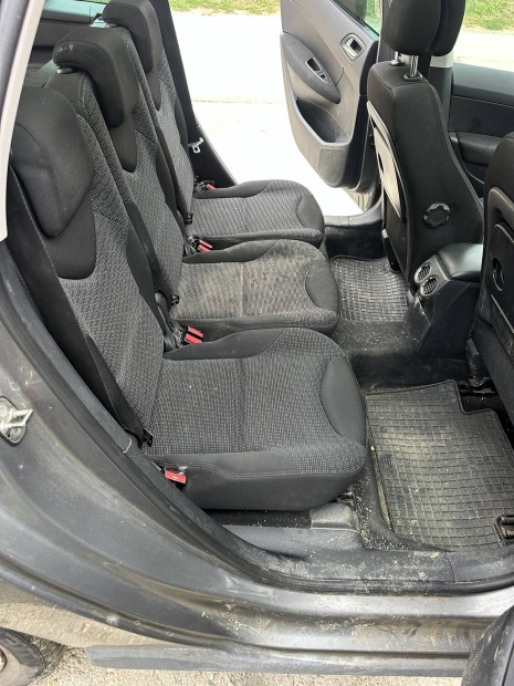 Peugeot 308 Sw hátsó sori ülések pótülések eladok .