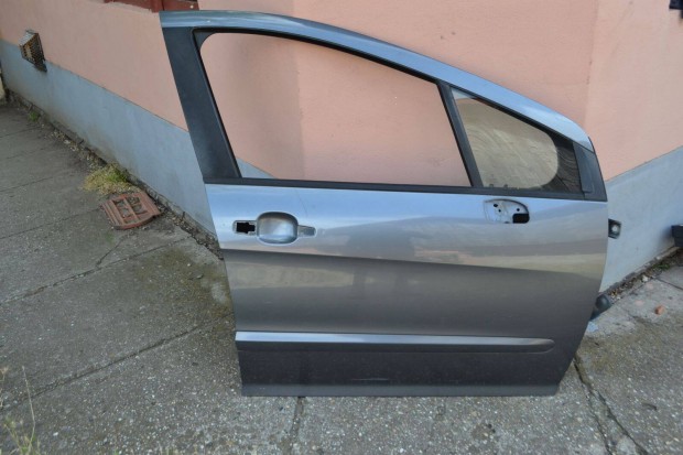 Peugeot 308 jobb első ajtó! Színkód: Kthc