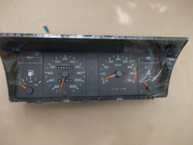 Peugeot 309 műszerfal