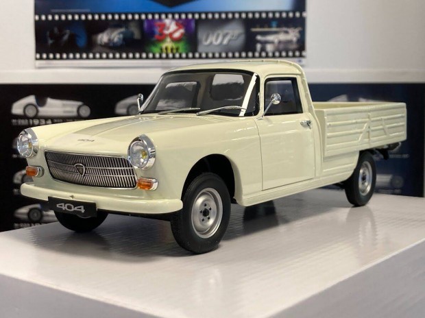 Peugeot 404 Pick Up 1967 1:18 1/18 Otto Mobile OT396 resin