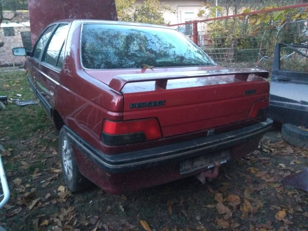 Peugeot 405 csomagtartajt csomagtrajt