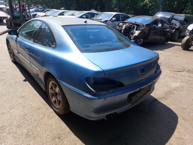 Peugeot 406 cupe karosszéri elemei