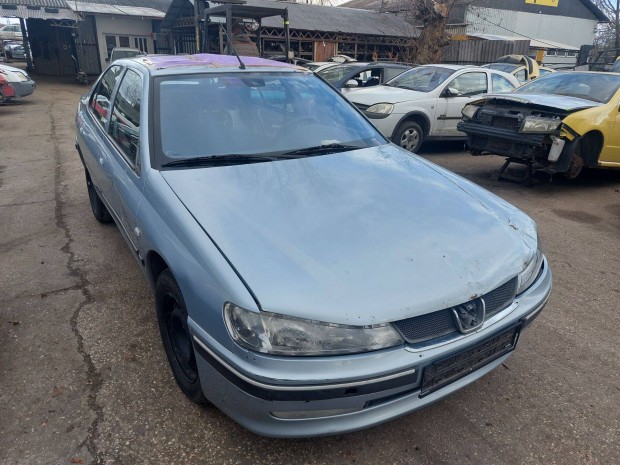 Peugeot 406 karosszria elemei