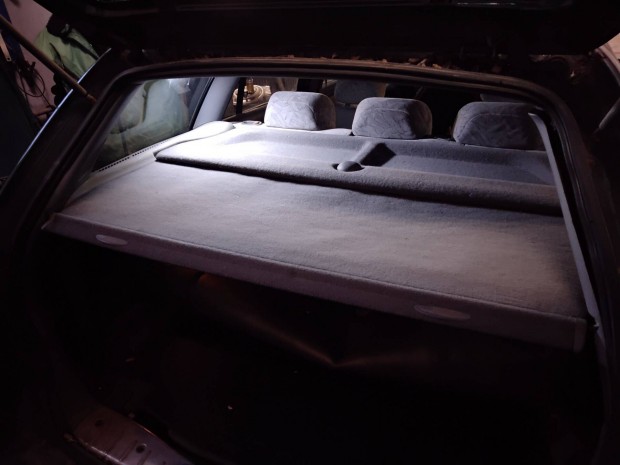 Peugeot 406 kombi kalaptart