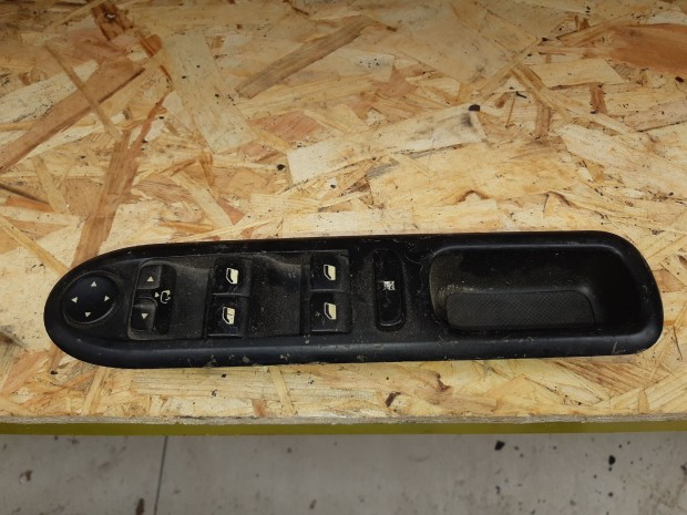 Peugeot 407 Ablakemel� - Elektromos T�k�r �ll�t� Kapcsol�