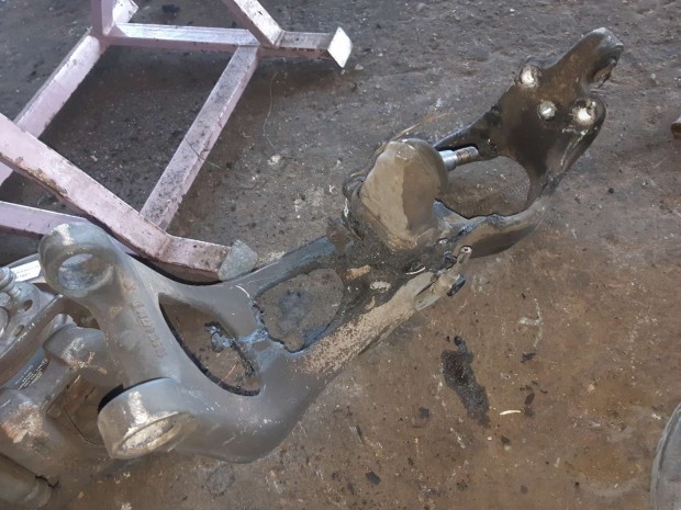 Peugeot 407 Jobb Els� Leng�kar