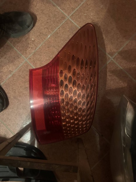 Peugeot 407 Sw 2010 �vi bal h�ts� l�mpa elad� .