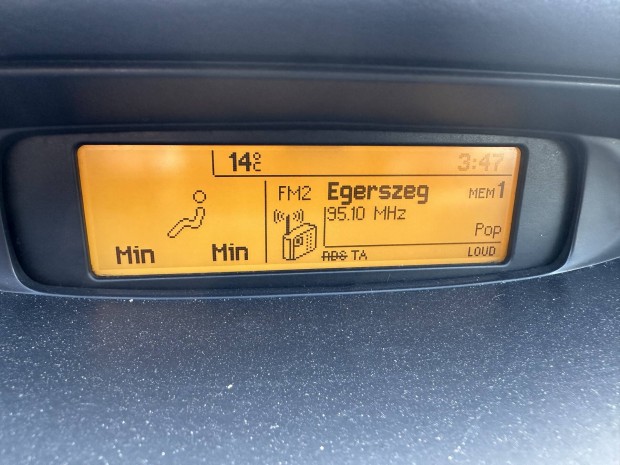 Peugeot 407 kijelző hibátlan állapotban eladó