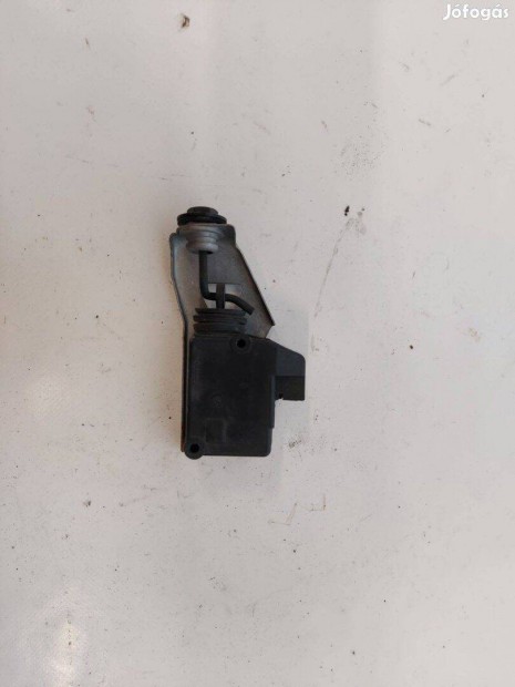 Peugeot 407 tankajtó tank ajtó nyitó motor