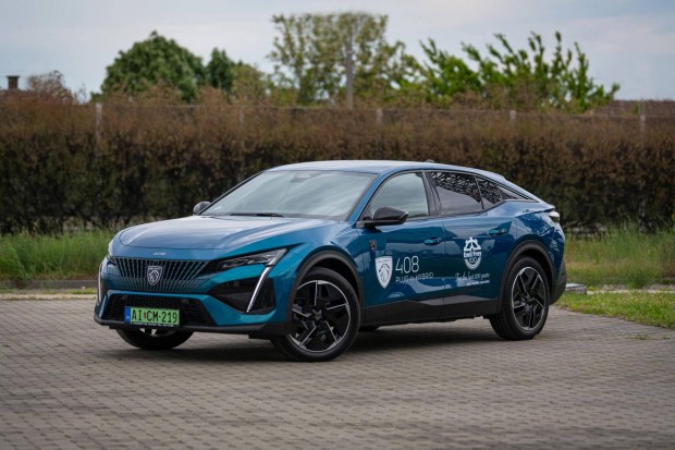 Peugeot 408 1.6 Puretech Phev GT EAT8 2024/04....