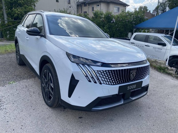 Peugeot 5008 1.2 Hybrid Allure e-DCT6 (7 személ...