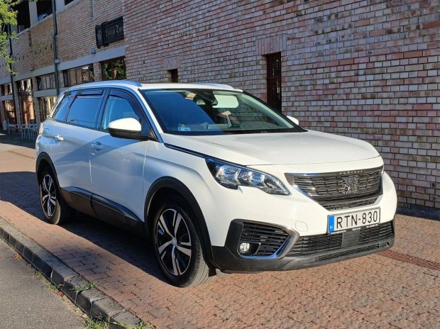 Peugeot 5008 1.2 Puretech Active S&S (7 személyes )