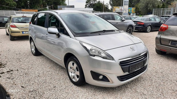 Peugeot 5008 1.2 Puretech Allure 102e Km.Klima....
