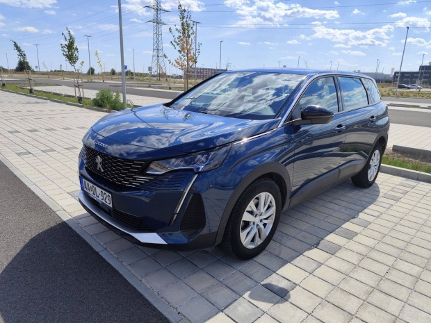 Peugeot 5008 1.2 Puretech Family Edition EAT8 (7 szemlyes)