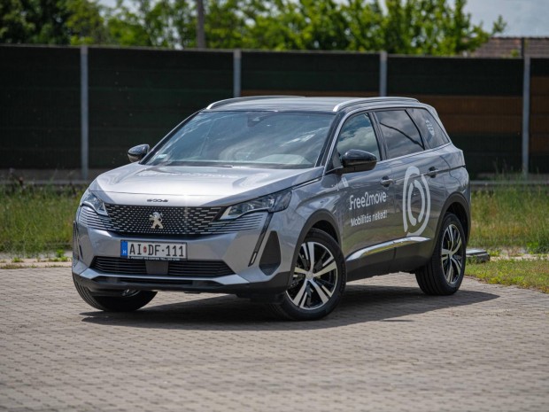 Peugeot 5008 1.5 Bluehdi GT EAT8 (7 szem�lyes )...