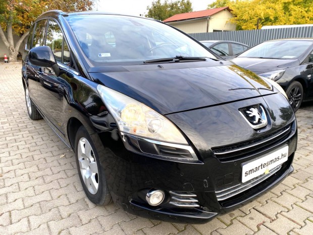 Peugeot 5008 1.6 HDi Premium 2TR 7Fs vegtet....