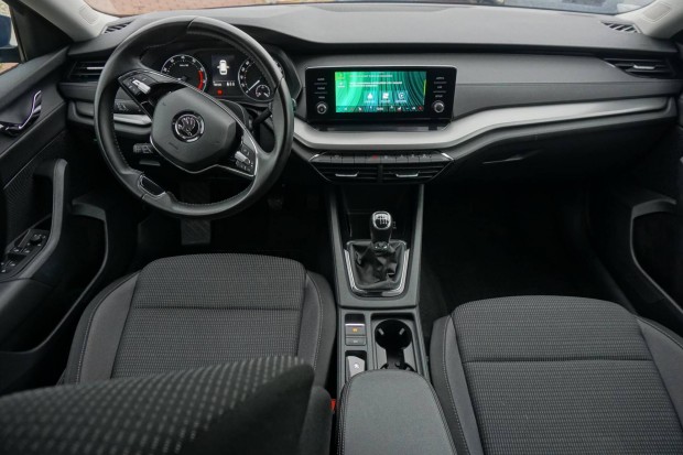 Peugeot 5008 1.6 Puretech Allure (7 szemlyes )...