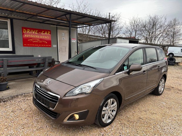 Peugeot 5008 2.0 HDi Style Megk�m�lt