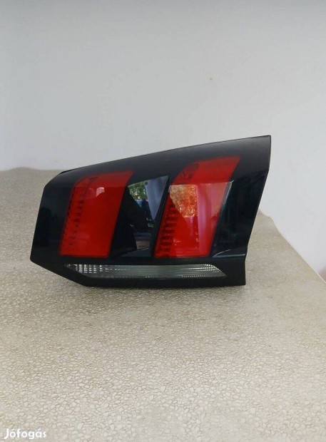 Peugeot 5008 II 2019 jobb bels� h�ts� l�mpa P87 81580201