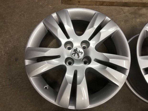 Peugeot 5008 gyári 17col alufelni 4x108 citröen opel