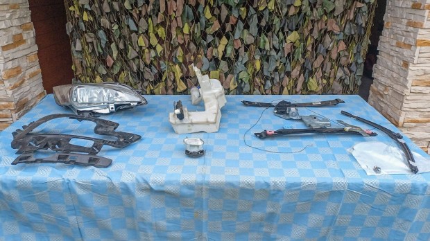 Peugeot 508 alkatr�szek