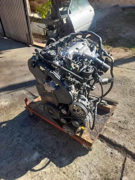 Peugeot 607 2.2 HDI (4HX) komplett motor