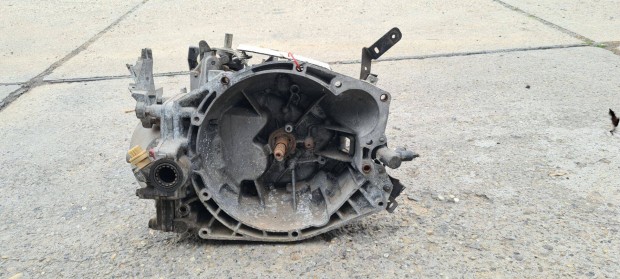 Peugeot 607 Citroen C5 2.2 16V benzines mechanikus v�lt�