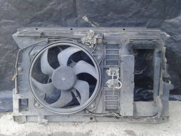 Peugeot 607 (2.2 Hdi) homlokfal(Ventilátor nélkül)