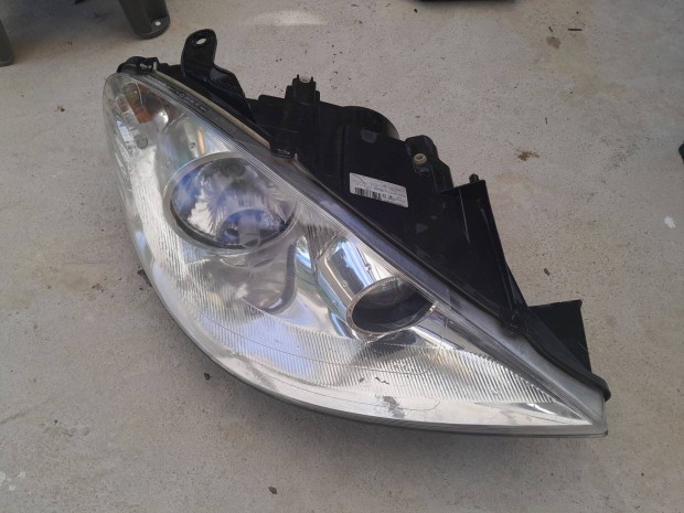 Peugeot 807 xenon fényszóró jobb lámpa 73010137N Citroen