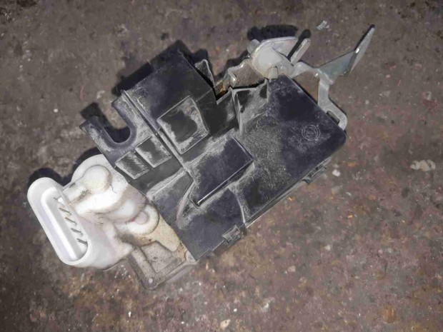 Peugeot Boxer 02-06 Bal Els� Ajt� Z�rszerkezet + K�zpontiz�r Motor