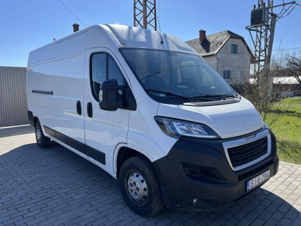 Peugeot Boxer 2.2 Bluehdi 350 FT Heavy L3H2 Pro